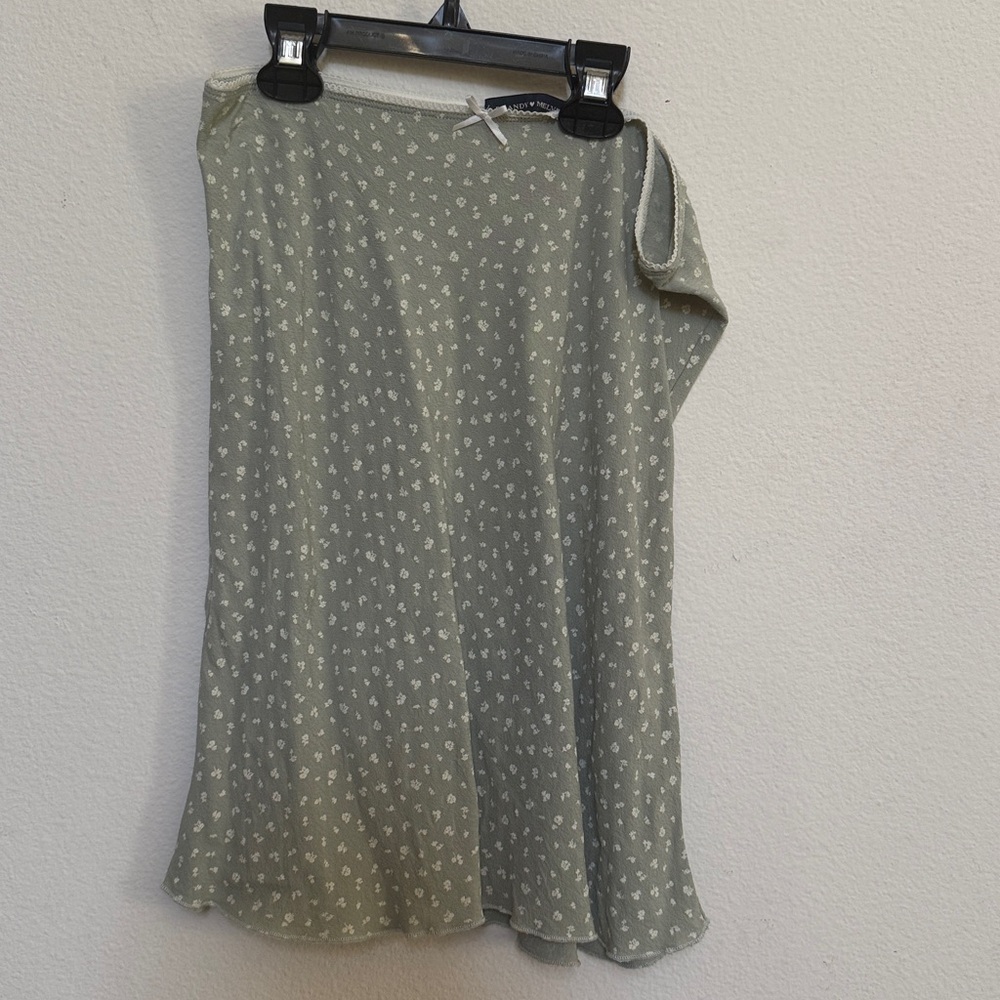 BRANDY MELVILLE SKIRT ONE SIZE FITS LIKE SMALL